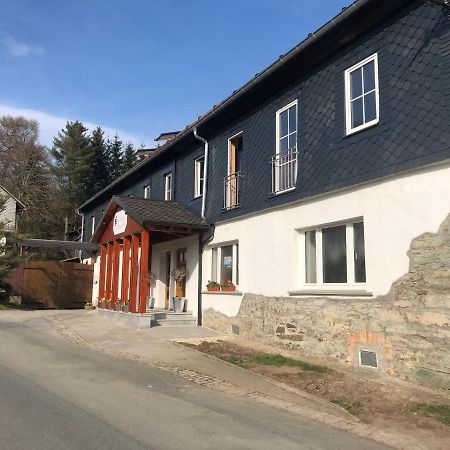 Landgasthof Wetteraperle Raila Exterior foto